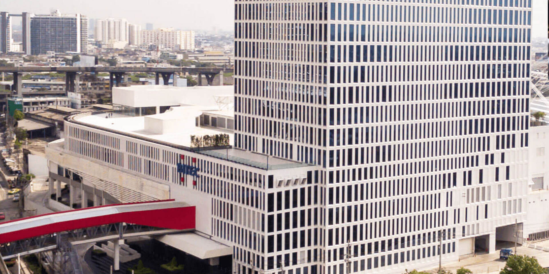  อาคารสํานักงานให้เช่า ออฟฟิศให้เช่า สุขุมวิท บางนา อาคารภิรัชทาวเวอร์ แอท ไบเทค BHIRAJ TOWER at BITEC 