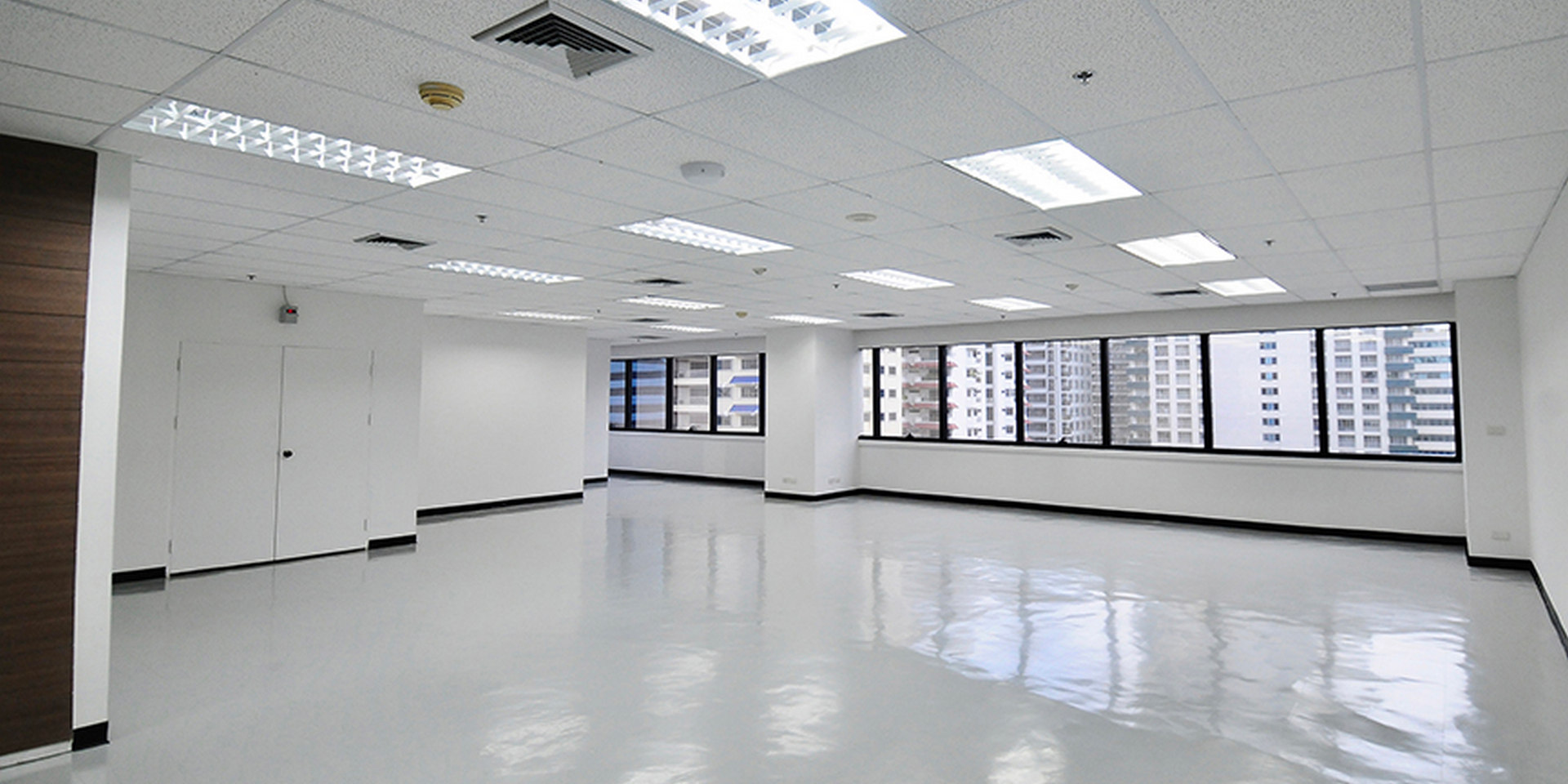 อาคารสํานักงานให้เช่า ออฟฟิศให้เช่า สุขุมวิท อโศก  อาคารจีเอ็มเอ็ม แกรมมี่ เพลส Gmm Grammy Place 