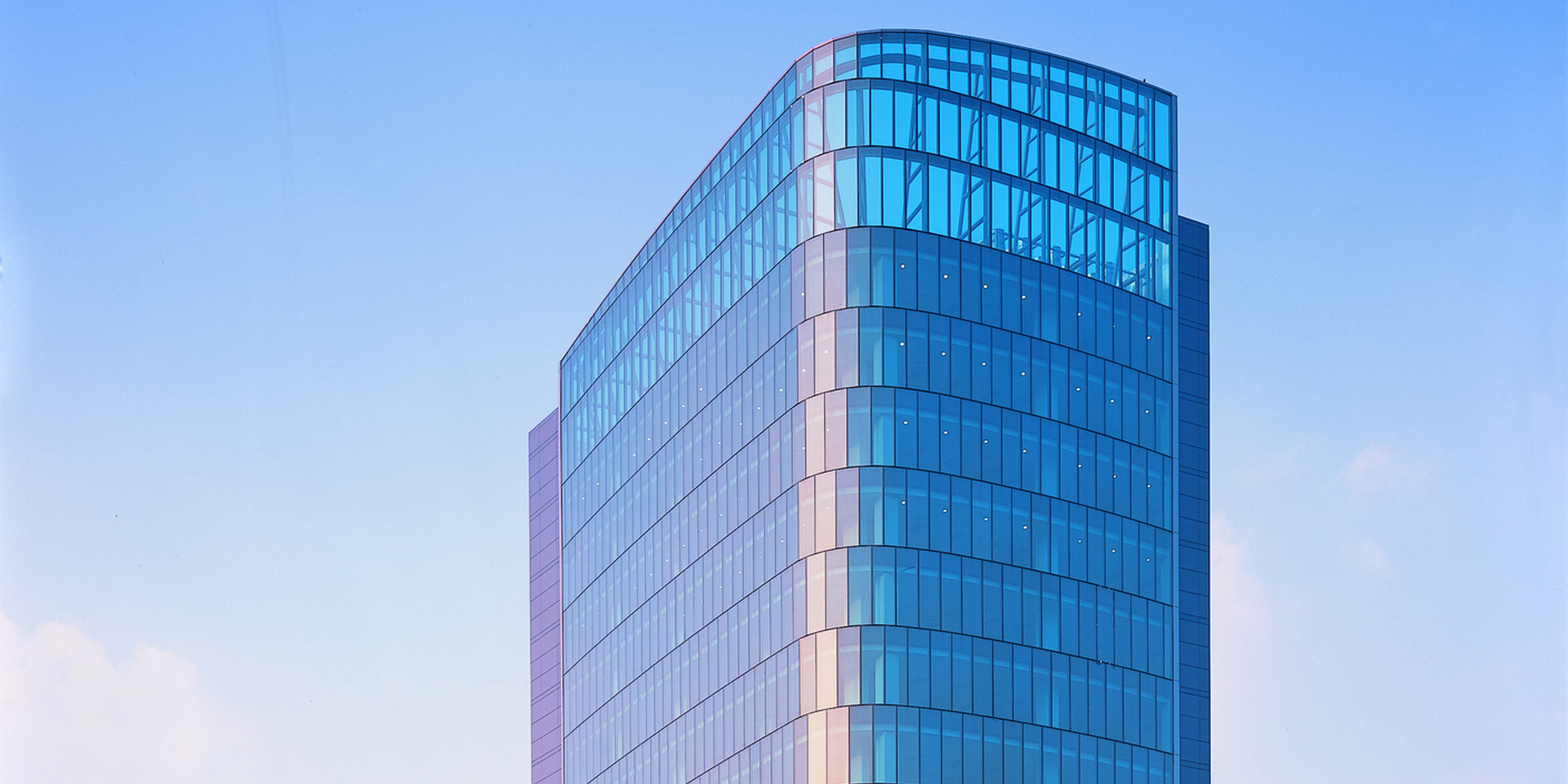 อาคารสํานักงานให้เช่า ออฟฟิศให้เช่า สีลม สาทร พระราม 3 อาคารพิพัฒนสิน  Pipatanasin Building