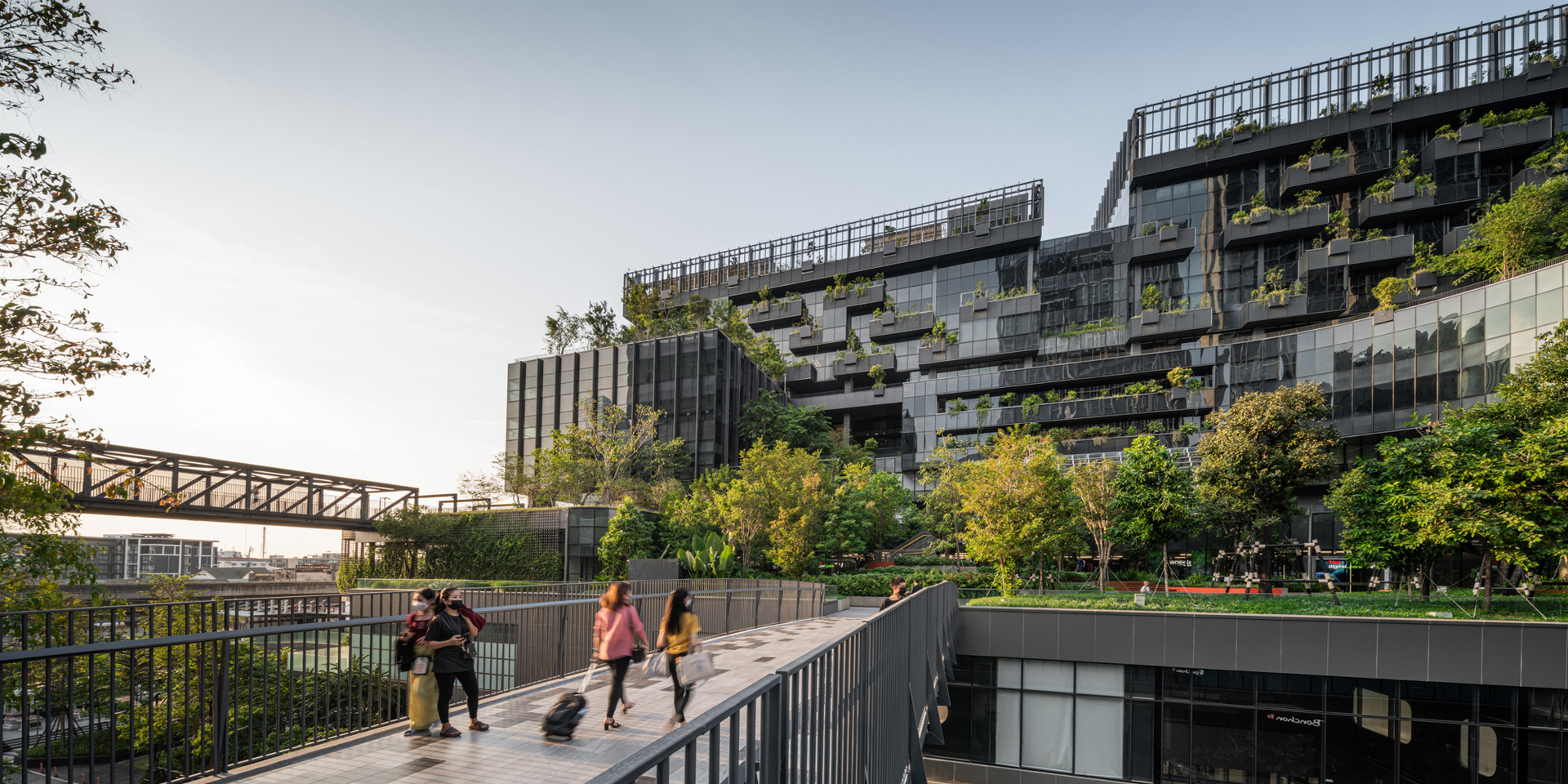  อาคารสํานักงานให้เช่า ออฟฟิศให้เช่า สุขุมวิท อุดุมสุข บางนา อาคารทรู ดิจิทัล พาร์ค True Digital Park East and West 